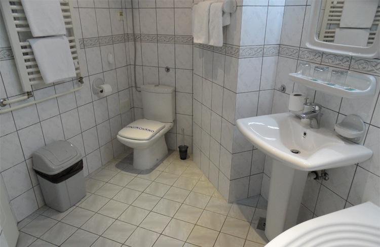 Voyager Bed & Breakfast Novi Sad Buitenkant foto